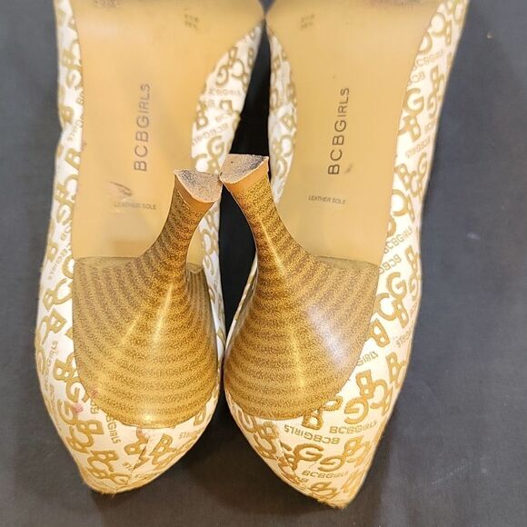 BCBGIRL POINTED TOE SLIP-ON WOMEN"S KITTEN PUMPS - Picture 13 of 16